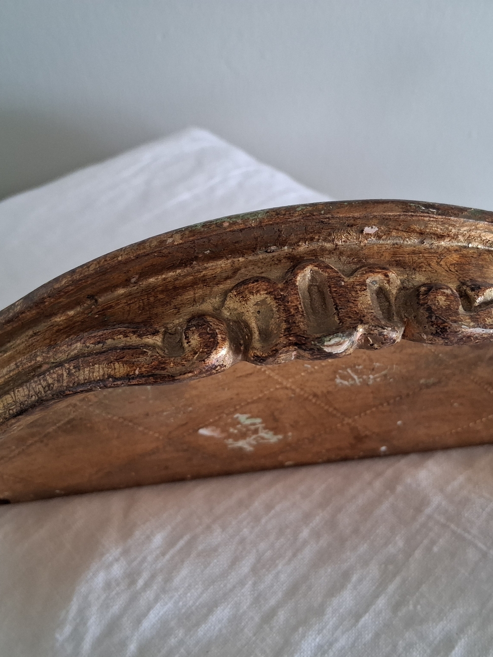 Gold Gilt Italian Florentine Carved Wood Shelf - Picture 10 of 12